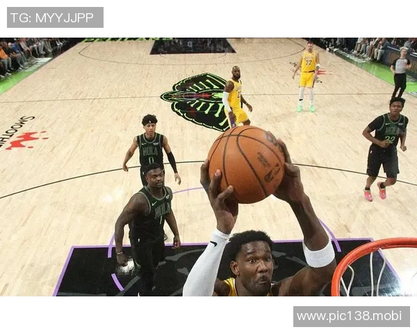 不败定律!本赛季湖人前三节领先时,总战绩24胜0负